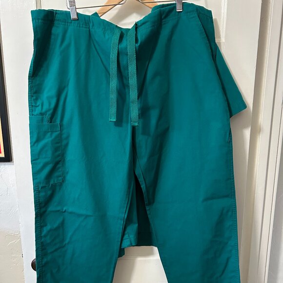 Teal Scrubs - Picture 3 of 6